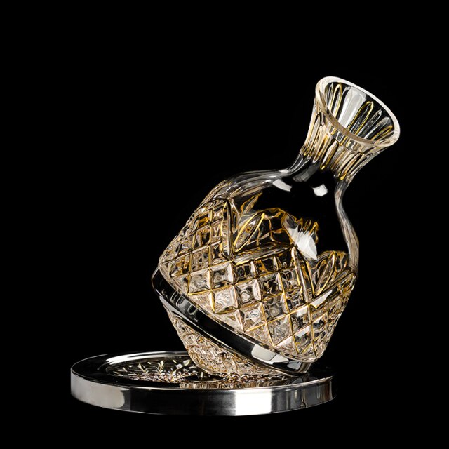 High End Luxury Gilded Decanter/Rotate Liquor Divider Bar Set in Gold